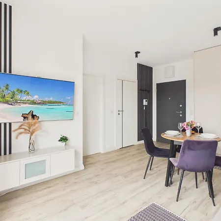 Apartamento Metro Szwedzka Ac & Parking By Solarento Varsóvia