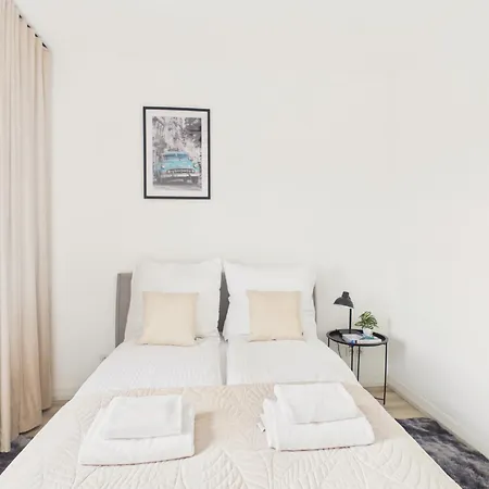 Metro Szwedzka Ac & Parking By Solarento Apartamento *